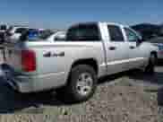 ✅ 2005 Dodge Dakota SLT • VIN: 1D7HW48N35S199894 • Лот: 70386424. Размещён на Copart с пробегом Не указан миль. Получите бесплатный доступ к архиву аукционных продаж из США и посмотрите подробный отчёт об истории автомобиля на DreamBid. Изображение 3.