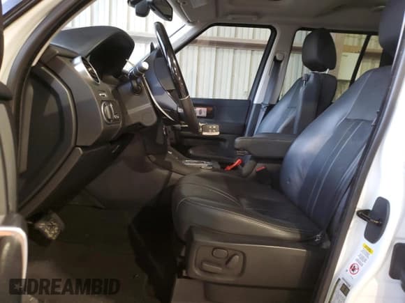 ✅ 2016 Land Rover LR4 HSE • VIN: SALAG2V65GA796475 • Лот: 80332463. Опубликован ранее на Copart с пробегом 73 092 миль. Бесплатный доступ к архиву аукционных продаж из США и подробный отчёт об истории автомобиля на DreamBid. Изображение 7.