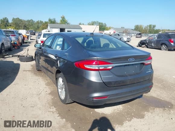 ✅ 2018 Ford Fusion SE • VIN: 3FA6P0LU6JR124351 • Lot: 43196507. Wystawiony na IAAI z przebiegiem 79 873 mil. Bezpłatny archiwum sprzedaży aukcyjnych z USA i szczegółowy raport historii pojazdu na DreamBid. Zdjęcie 3.