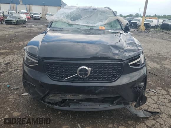 ✅ 2024 Volvo XC40 Ultimate Dark Theme • VIN: YV4L12UM3R2308300 • Lot: 62002775. Listed on Copart with Not provided. Free auction sales archive from the USA and detailed vehicle history report at DreamBid. Image 5.