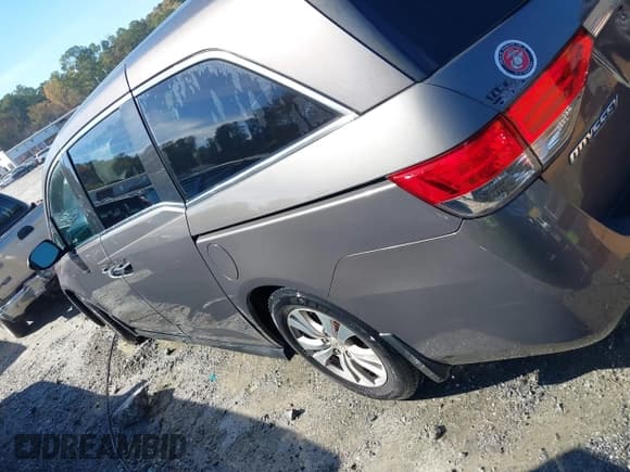 ✅ 2014 Honda Odyssey EX-L • VIN: 5FNRL5H63EB040960 • Lot: 43627120. Listed on IAAI with 361,945 mi. Free auction sales archive from the USA and detailed vehicle history report at DreamBid. Image 14.