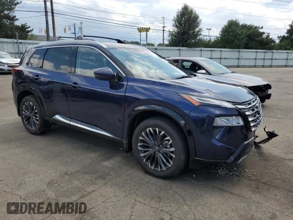 ✅ 2025 Nissan Rogue Platinum • VIN: JN8BT3DC5SW101951 • Lot: 68435475. Listed on Copart with 634 mi. Free auction sales archive from the USA and detailed vehicle history report at DreamBid. Image 4.