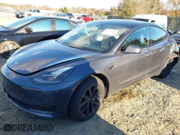 ✅ 2023 Tesla Model 3 • VIN: 5YJ3E1EA8PF588845 • Lot: 43673245. Wystawiony na IAAI z przebiegiem 27 439 mil. Bezpłatny archiwum sprzedaży aukcyjnych z USA i szczegółowy raport historii pojazdu na DreamBid. Zdjęcie 2.