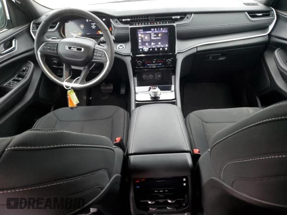 ✅ 2024 Jeep Grand Cherokee Laredo • VIN: 1C4RJKAG8R8548001 • Lot: 80411974. Listed on Copart with 2,654 mi. Free auction sales archive from the USA and detailed vehicle history report at DreamBid. Image 8.