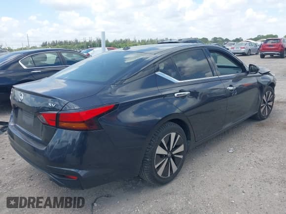 ✅ 2019 Nissan Altima SV • VIN: 1N4BL4DV2KC128311 • Lot: 42138328. Listed on IAAI with 94,873 mi. Free auction sales archive from the USA and detailed vehicle history report at DreamBid. Image 4.
