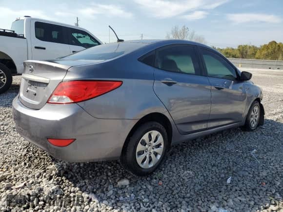 2016 Hyundai Accent SE with VIN KMHCT4AE1GU072684, listed as a Copart auction lot 81662875 with 92,435 mi miles and Salvage title. Bid and sale history available at DreamBid. Image 3.
