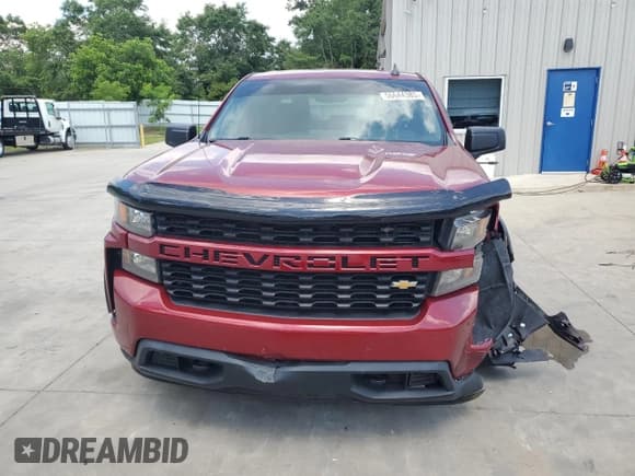 ✅ 2020 Chevrolet Silverado 1500 Custom • VIN: 1GCRWBEK4LZ270571 • Lot: 56644385. Wystawiony na Copart z przebiegiem 22 386 mil. Bezpłatny archiwum sprzedaży aukcyjnych z USA i szczegółowy raport historii pojazdu na DreamBid. Zdjęcie 5.