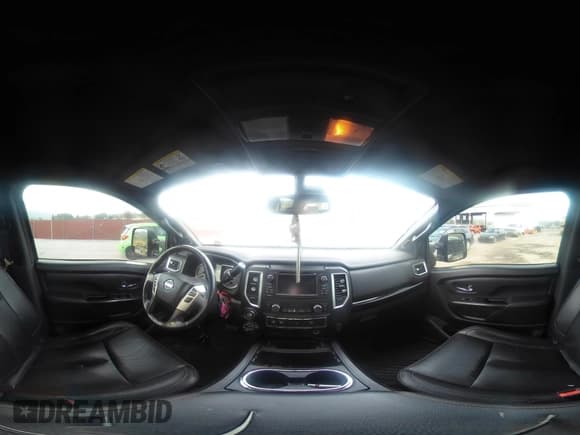 ✅ 2018 Nissan Titan Pro-4X • VIN: 1N6BA1F45JN530004 • Lot: 43327612. Wystawiony na IAAI z przebiegiem 85 529 mil. Bezpłatny archiwum sprzedaży aukcyjnych z USA i szczegółowy raport historii pojazdu na DreamBid. Zdjęcie 18.