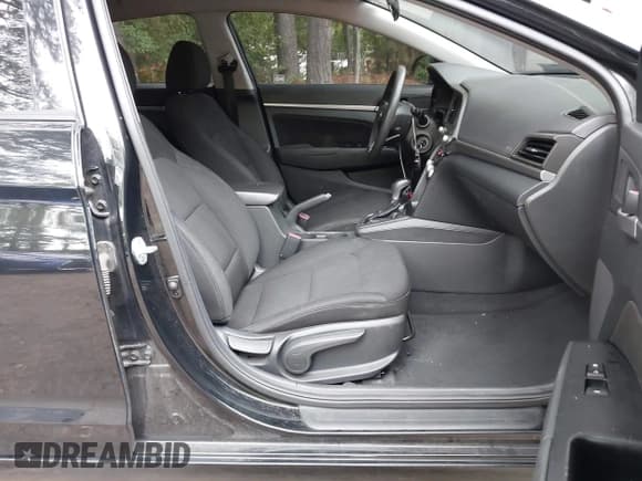 ✅ 2020 Hyundai Elantra Value Edition • VIN: 5NPD84LF9LH520545 • Lot: 43333845. Listed on IAAI with 114,498 mi. Free auction sales archive from the USA and detailed vehicle history report at DreamBid. Image 5.