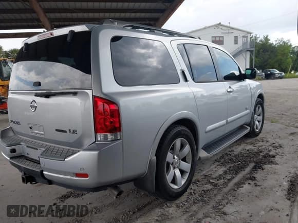 ✅ 2008 Nissan Armada LE • VIN: 5N1BA08D08N627840 • Lot: 42494246. Wystawiony na IAAI z przebiegiem 231 532 mil. Bezpłatny archiwum sprzedaży aukcyjnych z USA i szczegółowy raport historii pojazdu na DreamBid. Zdjęcie 4.
