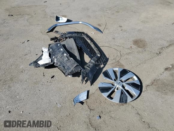 ✅ 2020 Jeep Compass Latitude • VIN: 3C4NJCBB8LT257269 • Lot: 54303155. Listed on Copart with 41,712 mi. Free auction sales archive from the USA and detailed vehicle history report at DreamBid. Image 13.