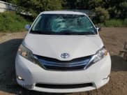 ✅ 2014 Toyota Sienna LE AAS • VIN: 5TDKK3DC4ES517797 • Lot: 80517025. Listed on Copart with 128,188 mi. Free auction sales archive from the USA and detailed vehicle history report at DreamBid. Image 5.
