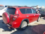 ✅ 2006 Toyota RAV4 • VIN: JTMZD33V765023162 • Lot: 40449322. Wystawiony na IAAI z przebiegiem 248 806 mil. Bezpłatny archiwum sprzedaży aukcyjnych z USA i szczegółowy raport historii pojazdu na DreamBid. Zdjęcie 4.