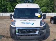 ✅ 2021 Ram ProMaster Cargo • VIN: 3C6LRVBGXME553883 • Lot: 42198901. Wystawiony na IAAI z przebiegiem 66 450 mil. Bezpłatny archiwum sprzedaży aukcyjnych z USA i szczegółowy raport historii pojazdu na DreamBid. Zdjęcie 12.