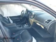 ✅ 2020 Chrysler 300 Limited • VIN: 2C3CCAKG5LH142031 • Lot: 41779681. Wystawiony na IAAI z przebiegiem 73 899 mil. Bezpłatny archiwum sprzedaży aukcyjnych z USA i szczegółowy raport historii pojazdu na DreamBid. Zdjęcie 5.