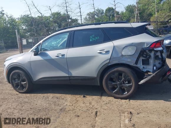 ✅ 2025 Kia Sportage X-Line • VIN: 5XYK6CDF2SG285403 • Lot: 42966324. Listed on IAAI with 417 mi. Free auction sales archive from the USA and detailed vehicle history report at DreamBid. Image 14.