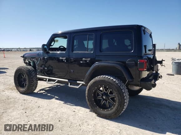 ✅ 2020 Jeep Wrangler Unlimited Rubicon • VIN: 1C4HJXFG0LW277701 • Lot: 46111955. Wystawiony na Copart z przebiegiem 33 350 mil. Bezpłatny archiwum sprzedaży aukcyjnych z USA i szczegółowy raport historii pojazdu na DreamBid. Zdjęcie 2.