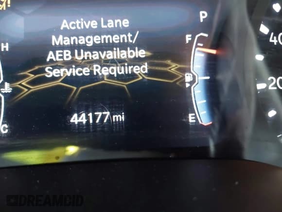 ✅ 2024 Jeep Compass Latitude • VIN: 3C4NJDBN9RT604083 • Lot: 43838871. Wystawiony na IAAI z przebiegiem 44 177 mil. Bezpłatny archiwum sprzedaży aukcyjnych z USA i szczegółowy raport historii pojazdu na DreamBid. Zdjęcie 16.