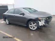 ✅ 2014 Toyota Camry SE • VIN: 4T1BF1FK1EU370729 • Lot: 43592969. Wystawiony na IAAI z przebiegiem 84 220 mil. Bezpłatny archiwum sprzedaży aukcyjnych z USA i szczegółowy raport historii pojazdu na DreamBid. Zdjęcie 1.