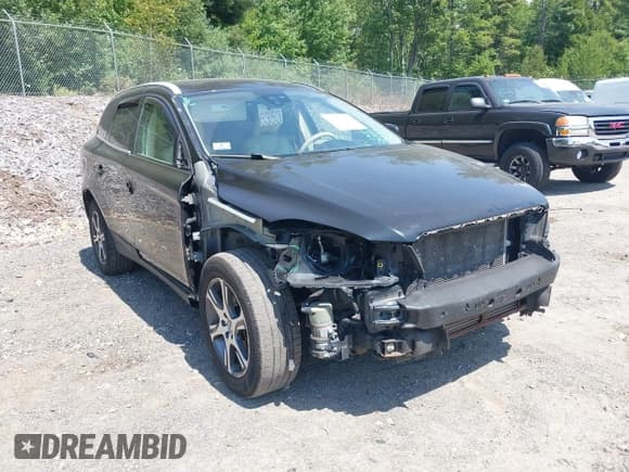✅ 2012 Volvo XC60 3.0L • VIN: YV4902DZ1C2310157 • Lot: 42872873. Listed on IAAI with 165,372 mi. Free auction sales archive from the USA and detailed vehicle history report at DreamBid. Image 6.