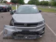 ✅ 2024 Honda Prologue Touring • VIN: 3GPKHXRJ3RS541148 • Lot: 43006769. Wystawiony na IAAI z przebiegiem 6 568 mil. Bezpłatny archiwum sprzedaży aukcyjnych z USA i szczegółowy raport historii pojazdu na DreamBid. Zdjęcie 12.