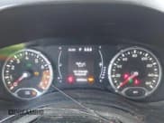 ✅ 2019 Jeep Renegade Upland • VIN: ZACNJBAB1KPJ85376 • Lot: 41654314. Wystawiony na IAAI z przebiegiem 65 564 mil. Bezpłatny archiwum sprzedaży aukcyjnych z USA i szczegółowy raport historii pojazdu na DreamBid. Zdjęcie 7.