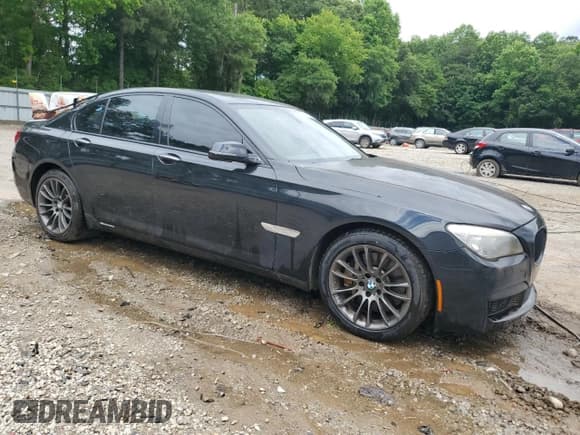 ✅ 2013 BMW 7 Series 750i xDrive • VIN: WBAYB6C57DD223543 • Lot: 59290365. Listed on Copart with 116,576 mi. Free auction sales archive from the USA and detailed vehicle history report at DreamBid. Image 4.