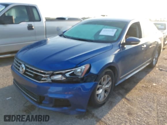 ✅ 2016 Volkswagen Passat S • VIN: 1VWAS7A3XGC046778 • Лот: 42431146. Опубликован ранее на IAAI с пробегом 136 178 миль. Бесплатный доступ к архиву аукционных продаж из США и подробный отчёт об истории автомобиля на DreamBid. Изображение 2.