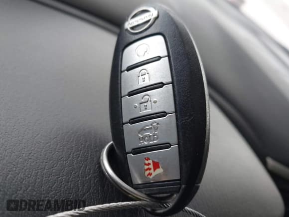 ✅ 2018 Nissan Pathfinder S • VIN: 5N1DR2MN9JC634377 • Lot: 43792754. Wystawiony na IAAI z przebiegiem 78 540 mil. Bezpłatny archiwum sprzedaży aukcyjnych z USA i szczegółowy raport historii pojazdu na DreamBid. Zdjęcie 11.