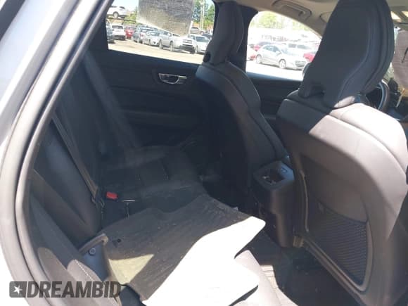 ✅ 2023 Volvo XC60 Plus Dark Theme • VIN: YV4L12RW2P1198966 • Lot: 42210227. Listed on IAAI with Not provided. Free auction sales archive from the USA and detailed vehicle history report at DreamBid. Image 8.