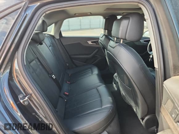 ✅ 2018 Audi A4 Premium • VIN: WAUKMAF45JA144715 • Lot: 91076725. Wystawiony na Copart z przebiegiem 115 720 mil. Bezpłatny archiwum sprzedaży aukcyjnych z USA i szczegółowy raport historii pojazdu na DreamBid. Zdjęcie 10.