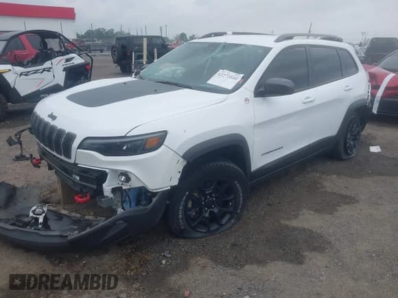 ✅ 2021 Jeep Cherokee Trailhawk • VIN: 1C4PJMBX4MD239112 • Lot: 42271040. Listed on IAAI with 62,917 mi. Free auction sales archive from the USA and detailed vehicle history report at DreamBid. Image 20.