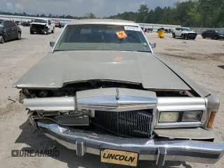 ✅ 1989 Lincoln Town Car • VIN: 1LNBM81F8KY816906 • Lot: 51316715. Listed on Copart with 361,830 mi. Free auction sales archive from the USA and detailed vehicle history report at DreamBid. Image 5.