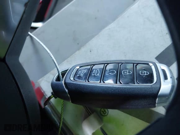 ✅ 2021 Hyundai Elantra Limited • VIN: 5NPLP4AG7MH028883 • Lot: 43427337. Listed on IAAI with 62,150 mi. Free auction sales archive from the USA and detailed vehicle history report at DreamBid. Image 11.