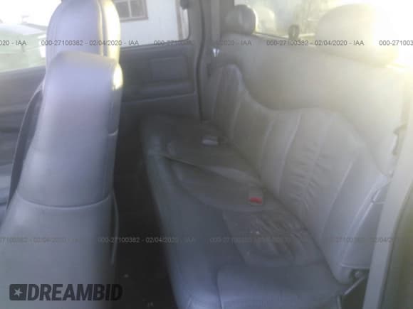 ✅ 2001 GMC Sierra 1500 SLE • VIN: 2GTEC19T211222979 • Lot: 27100382. Listed on IAAI with 109,714 mi. Free auction sales archive from the USA and detailed vehicle history report at DreamBid. Image 8.
