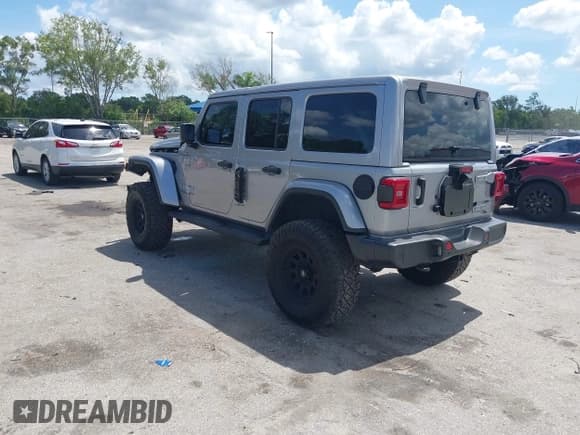 ✅ 2021 Jeep Wrangler Unlimited Sahara • VIN: 1C4HJXEN9MW637288 • Lot: 42553459. Listed on IAAI with 39,362 mi. Free auction sales archive from the USA and detailed vehicle history report at DreamBid. Image 3.