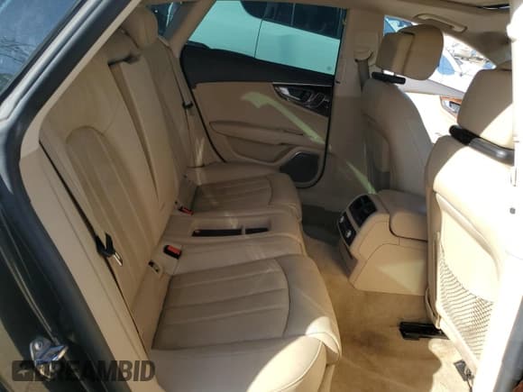 ✅ 2012 Audi A7 • VIN: WAU3GBFC5CN072435 • Lot: 79758424. Wystawiony na Copart z przebiegiem 84 417 mil. Bezpłatny archiwum sprzedaży aukcyjnych z USA i szczegółowy raport historii pojazdu na DreamBid. Zdjęcie 10.