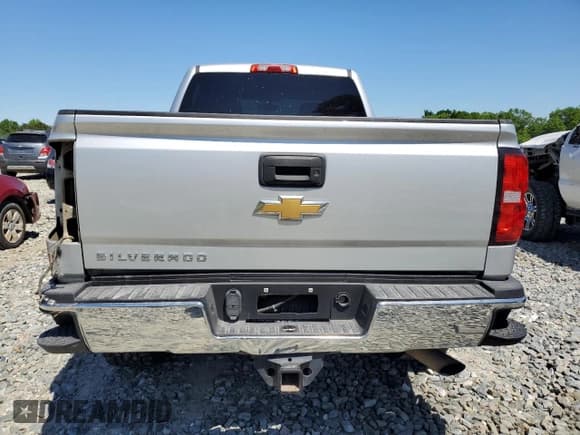 ✅ 2015 Chevrolet Silverado 2500HD LT • VIN: 1GC1KVEG5FF113286 • Lot: 49651474. Wystawiony na Copart z przebiegiem 174 076 mil. Bezpłatny archiwum sprzedaży aukcyjnych z USA i szczegółowy raport historii pojazdu na DreamBid. Zdjęcie 6.