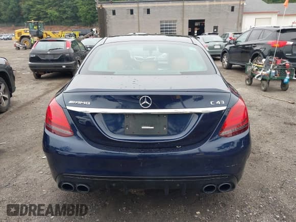✅ 2020 Mercedes-Benz C 43 AMG • VIN: W1KWF6EB0LR596187 • Lot: 42644855. Wystawiony na IAAI z przebiegiem 64 260 mil. Bezpłatny archiwum sprzedaży aukcyjnych z USA i szczegółowy raport historii pojazdu na DreamBid. Zdjęcie 16.