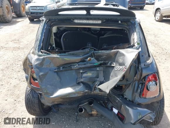 ✅ 2012 MINI Hardtop S • VIN: WMWSV3C51CT387421 • Lot: 42236207. Listed on IAAI with 143,819 mi. Free auction sales archive from the USA and detailed vehicle history report at DreamBid. Image 6.