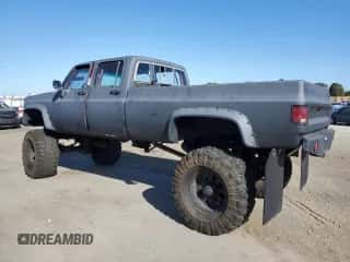 1983 Chevrolet Silverado 3500 с VIN 1GCHC33J2DS110736, выставлен на аукционе Copart как лот 56433355 с пробегом Не указан миль и Чистый • Clean title. История ставок и продаж доступна на DreamBid. Изображение 2.