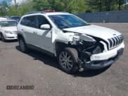 ✅ 2018 Jeep Cherokee Limited • VIN: 1C4PJMDB6JD582257 • Lot: 42167878. Wystawiony na IAAI z przebiegiem 50 513 mil. Bezpłatny archiwum sprzedaży aukcyjnych z USA i szczegółowy raport historii pojazdu na DreamBid. Zdjęcie 1.