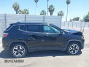 ✅ 2019 Jeep Compass Limited • VIN: 3C4NJCCB5KT675592 • Lot: 42555440. Listed on IAAI with 122,405 mi. Free auction sales archive from the USA and detailed vehicle history report at DreamBid. Image 13.