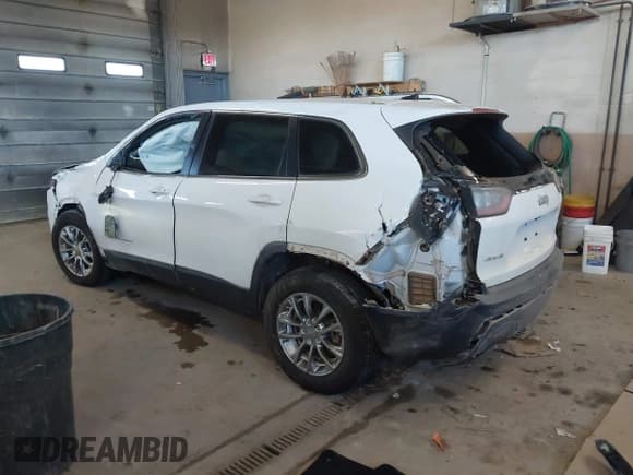 ✅ 2020 Jeep Cherokee Altitude • VIN: 1C4PJMLN6LD647106 • Lot: 41406440. Wystawiony na IAAI z przebiegiem 58 788 mil. Bezpłatny archiwum sprzedaży aukcyjnych z USA i szczegółowy raport historii pojazdu na DreamBid. Zdjęcie 3.