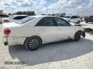 ✅ 2005 Toyota Camry XLE • VIN: 4T1BE30KX5U542232 • Lot: 86887375. Wystawiony na Copart z przebiegiem 183 731 mil. Bezpłatny archiwum sprzedaży aukcyjnych z USA i szczegółowy raport historii pojazdu na DreamBid. Zdjęcie 3.