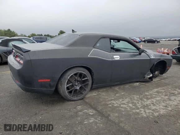 ✅ 2017 Dodge Challenger R/T • VIN: 2C3CDZBT2HH597998 • Lot: 72772234. Wystawiony na Copart z przebiegiem 57 213 mil. Bezpłatny archiwum sprzedaży aukcyjnych z USA i szczegółowy raport historii pojazdu na DreamBid. Zdjęcie 3.