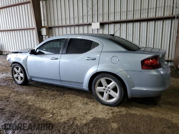 ✅ 2013 Dodge Avenger SE • VIN: 1C3CDZAB1DN707546 • Лот: 63807354. Опубликован ранее на Copart с пробегом 196 779 миль. Бесплатный доступ к архиву аукционных продаж из США и подробный отчёт об истории автомобиля на DreamBid. Изображение 2.