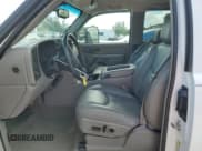 ✅ 2006 GMC Sierra 1500 • VIN: 1GTHC29D66E271748 • Lot: 69439535. Wystawiony na Copart z przebiegiem 151 627 mil. Bezpłatny archiwum sprzedaży aukcyjnych z USA i szczegółowy raport historii pojazdu na DreamBid. Zdjęcie 7.