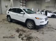 ✅ 2018 Jeep Cherokee Limited • VIN: 1C4PJMDB7JD610325 • Лот: 90279425. Опубликован ранее на Copart с пробегом 82 637 миль. Бесплатный доступ к архиву аукционных продаж из США и подробный отчёт об истории автомобиля на DreamBid. Изображение 4.