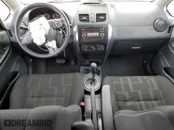 ✅ 2010 Suzuki SX4 • VIN: JS2YA5A32A6300603 • Лот: 61167425. Опубликован ранее на Copart с пробегом 82 403 миль. Бесплатный доступ к архиву аукционных продаж из США и подробный отчёт об истории автомобиля на DreamBid. Изображение 8.